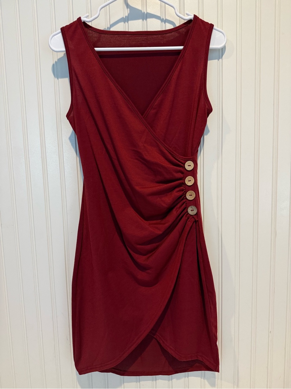 SHEIN Burgundy Sleeveless Faux-Wrap Mini Dress with Side Buttons
